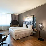 Seminaris Ξενοδοχείο με διαμερίσματα 4*