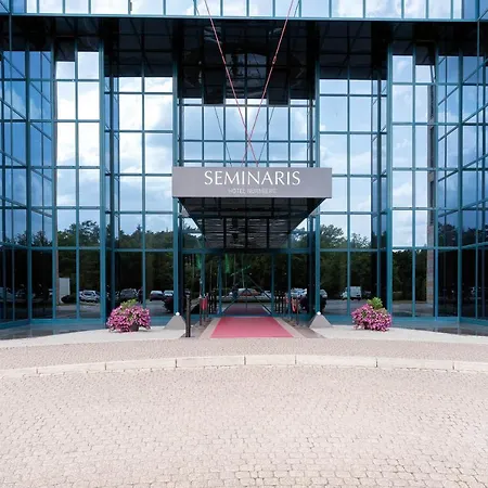 Seminaris Apart-hotel 4*