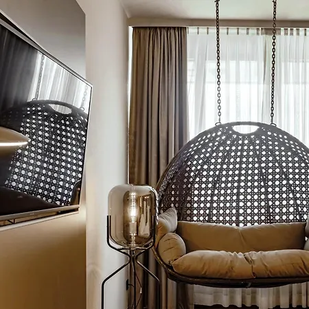 Seminaris Aparthotel 4*