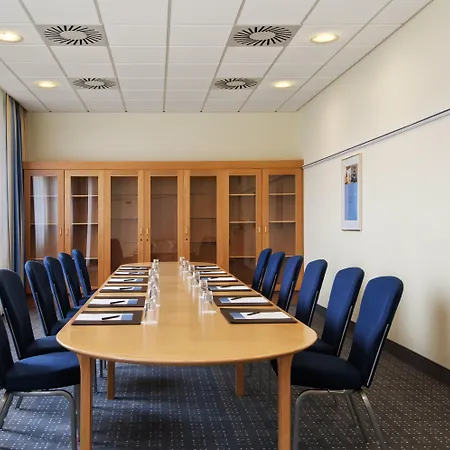 Seminaris Aparthotel 4*